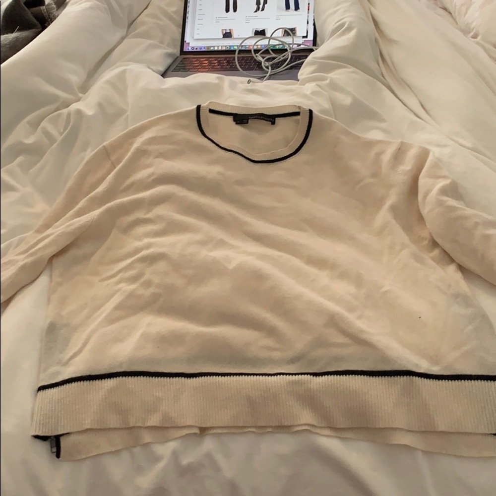 360 cashmere cream and black sweater